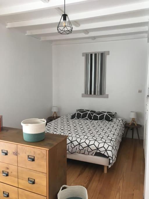 Independant Dans Maison Basque Apartment Bassussarry